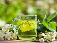 女孩子說在喝茶呢，我怎么幽默的回復(fù)她？