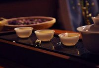 邀請(qǐng)客人來店里喝茶的句子？